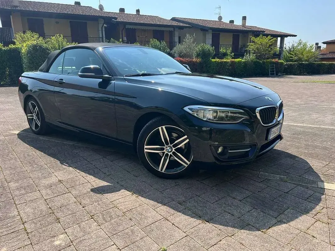 Usata BMW 218 Sport Line 150 CV (110 kW) 2017 Nero Cabrio