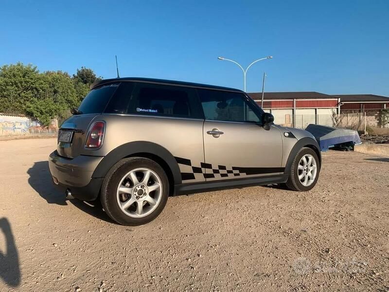 Usata Mini Cooper D 109 CV (80 kW) 2008 Utilitaria
