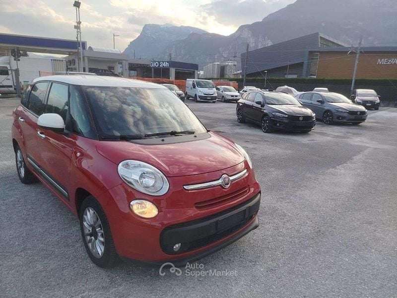 Usata Fiat 500L Living 105 CV (77 kW) 2014 Rosso Monovolume