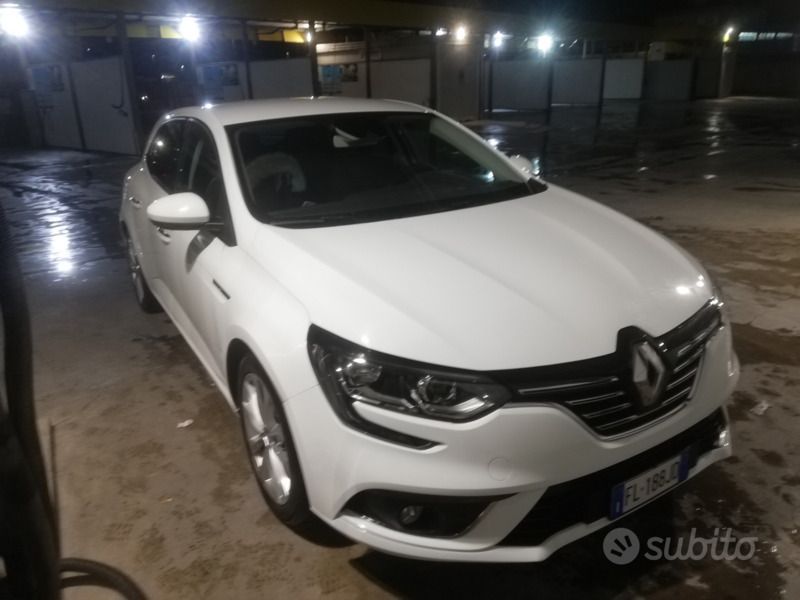 Usata Renault Mégane IV 90 CV (66 kW) 2018 Bianco Berlina