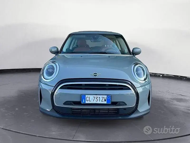 Usata Mini Cooper Classic 136 CV (100 kW) 2022 Grigio Utilitaria