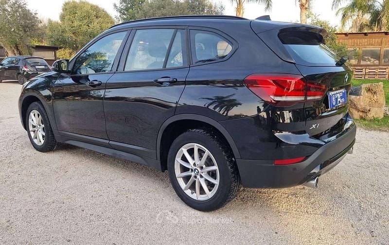 Usata BMW X1 Advantage 150 CV (110 kW) 2022 Nero mare SUV
