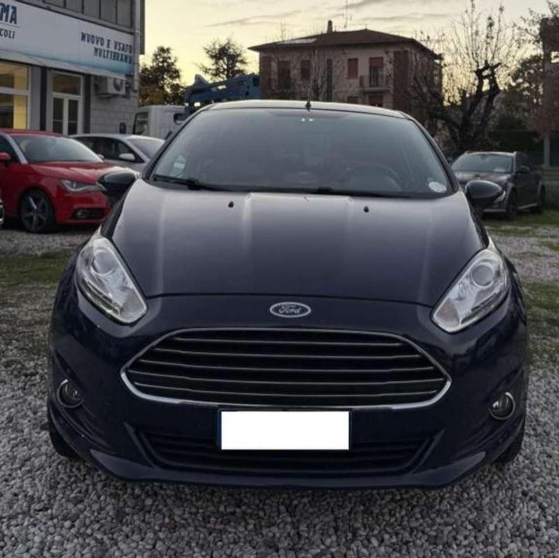 Usata Ford Fiesta Business Edition 75 CV (55 kW) 2015 Blu/azzurro Berlina