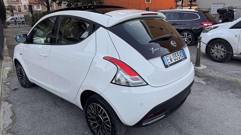 Usata Lancia Ypsilon S 86 CV (63 kW) 2014 Bianco Utilitaria