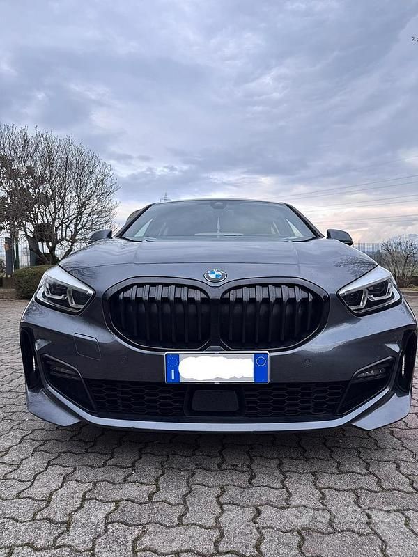 Usata BMW 120 M Sport 190 CV (139 kW) 2022 Grigio Utilitaria