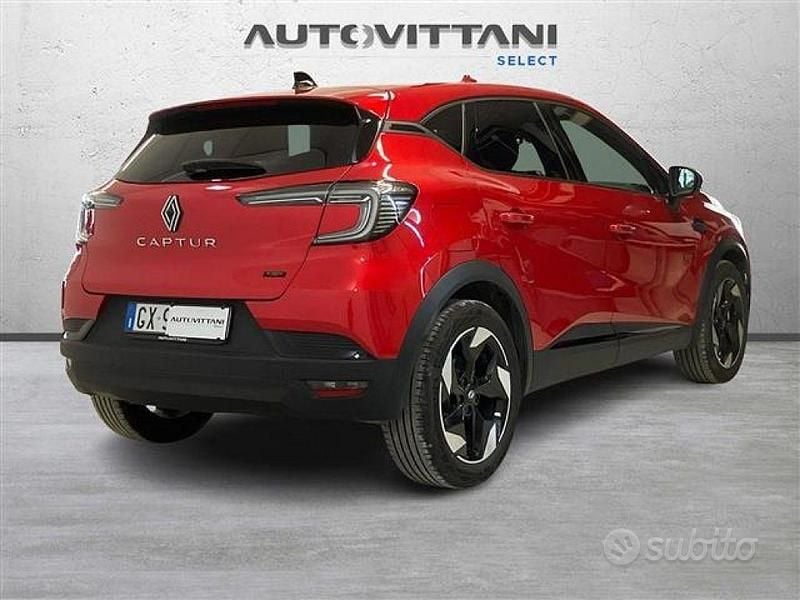 Usata Renault Captur Techno 145 CV (106 kW) 2024 Rosso SUV