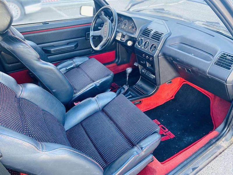 Usata Peugeot 205 GTi 128 CV (94 kW) 1990 Grigio Berlina