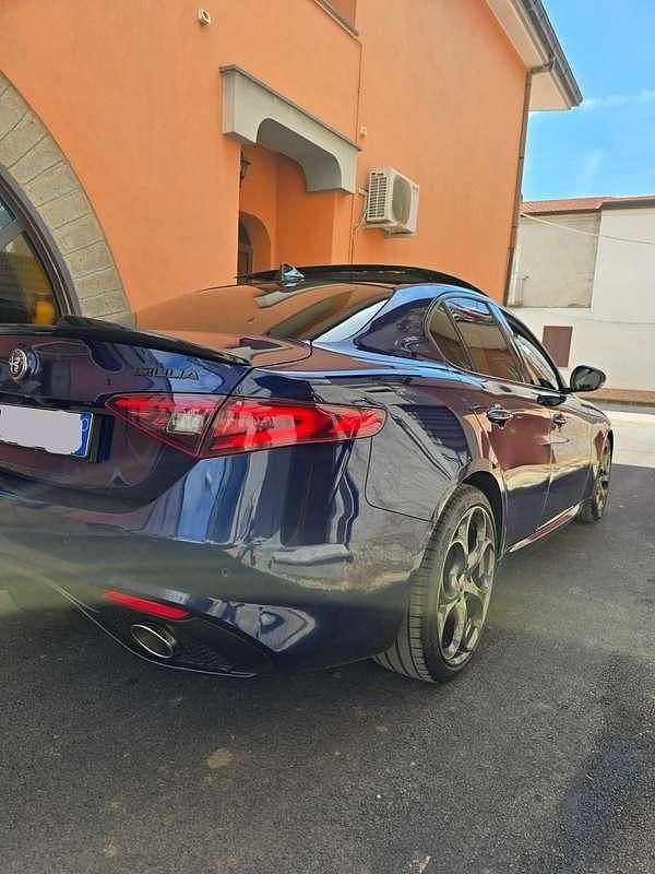 Usata Alfa Romeo Giulia Super 179 CV (131 kW) 2021 Blu/azzurro Berlina