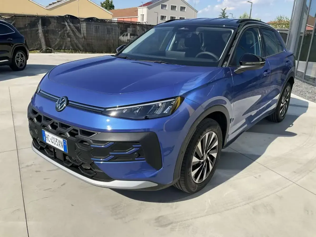 Nuova VW T-Roc Life 116 CV (85 kW) 2026 Blu/azzurro SUV