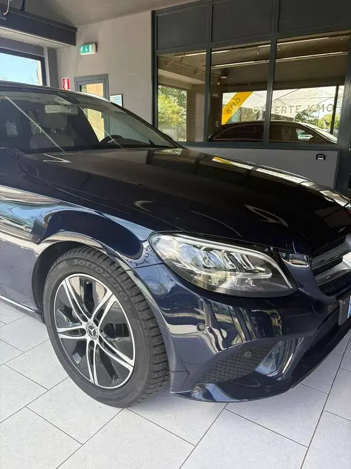 Usata Mercedes C200 Premium 184 CV (135 kW) 2018 Blu/azzurro Station wagon