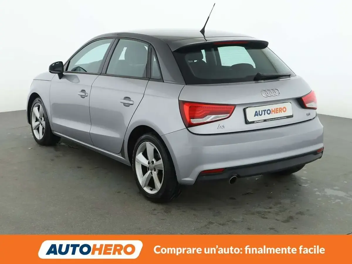 Usata Audi A1 Design 116 CV (85 kW) 2015 Argento Utilitaria