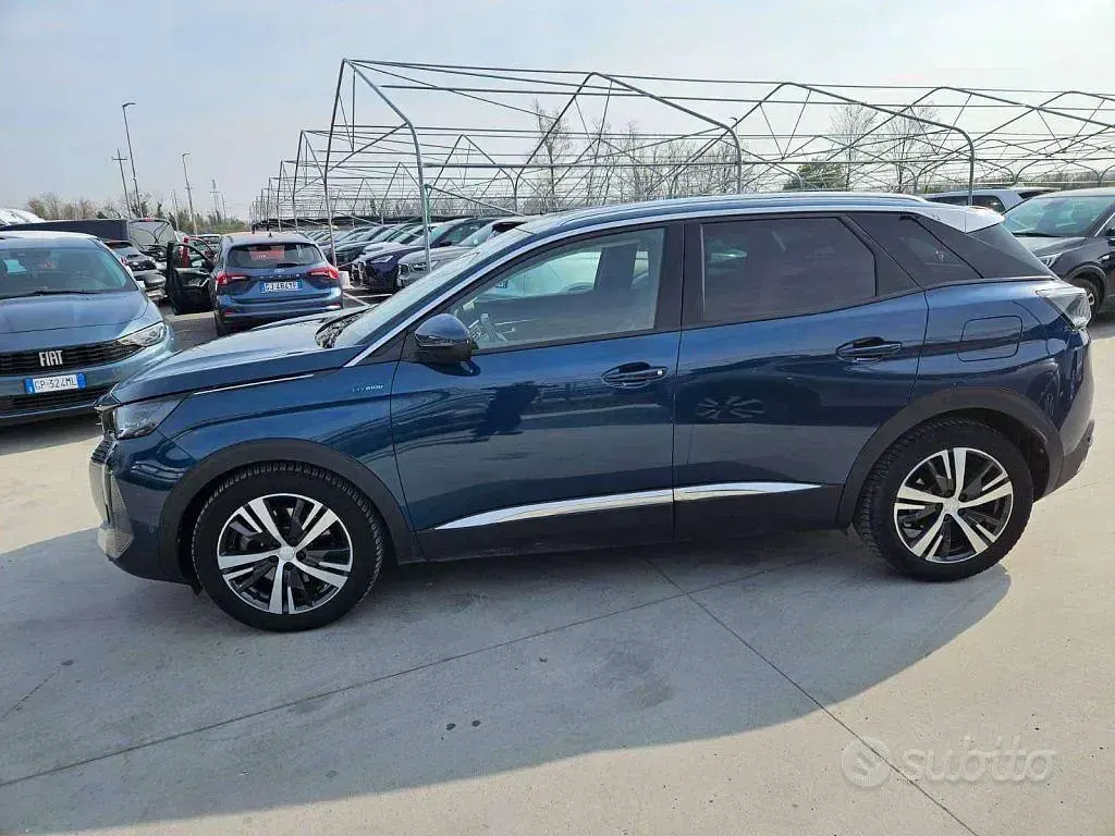 Usata Peugeot 3008 Allure 181 CV (133 kW) 2021 Blu/azzurro SUV