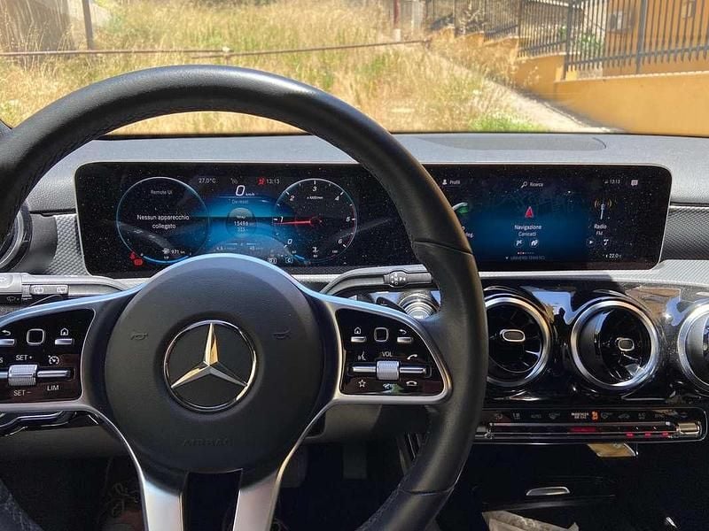 Usata Mercedes A180 116 CV (85 kW) 2019 Nero Berlina