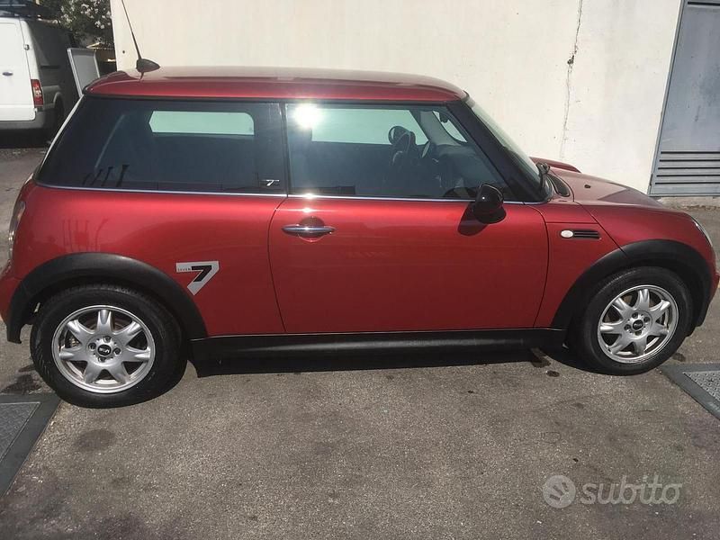 Usata Mini One D Seven 88 CV (64 kW) 2006 Utilitaria