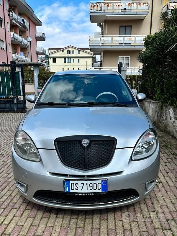 Usata Lancia Ypsilon 2008 Grigio Utilitaria