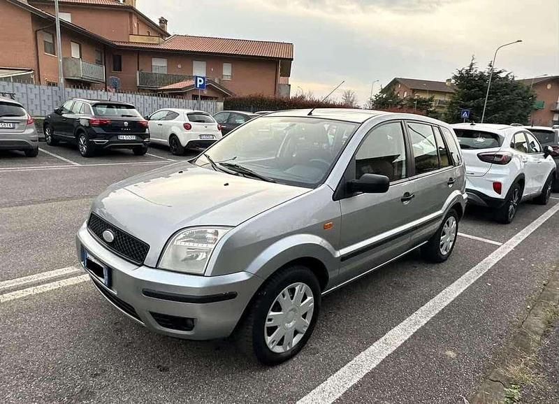 Usata Ford Fusion 80 CV (58 kW) 2005 Utilitaria