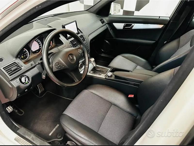 Bianco Usata 2008 Mercedes C220 AMG Station wagon | 10.000 € - Immagine 1/4