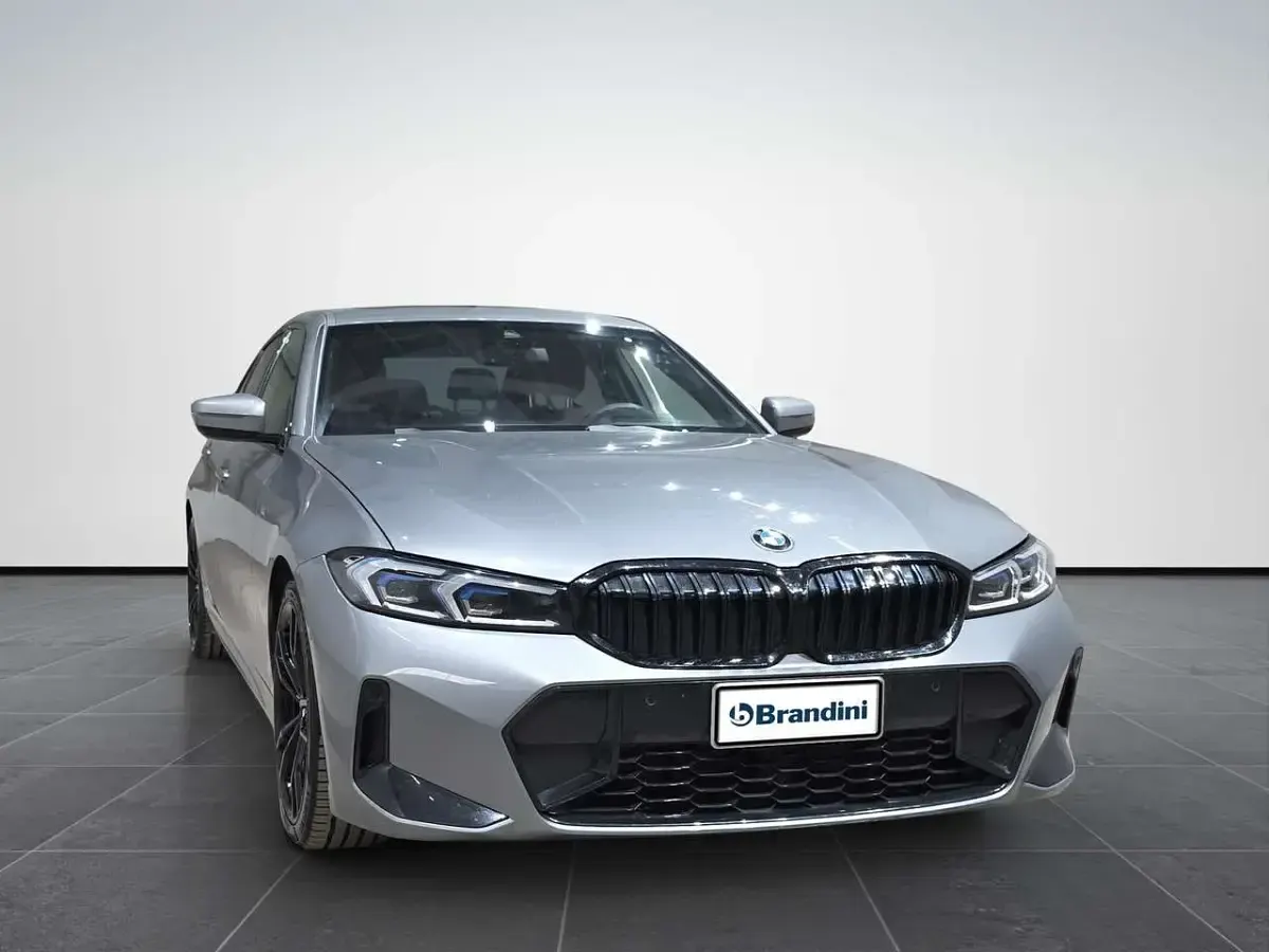 Usata BMW 320 M Sport 190 CV (139 kW) 2024 Argento Berlina