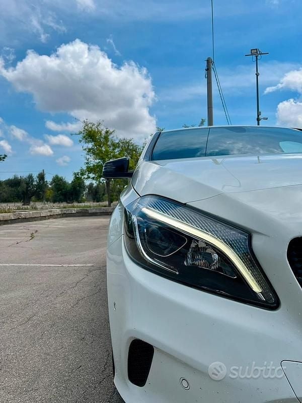 Usata Mercedes A200 Premium 136 CV (100 kW) 2017 Bianco Berlina