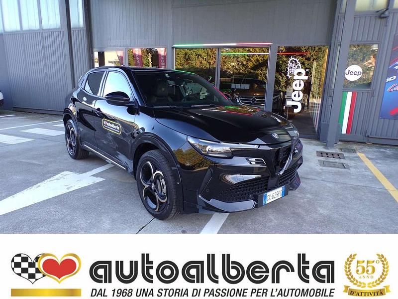 Usata Alfa Romeo GT Junior 114 kW (156 CV) 2025 Nero tortona Berlina