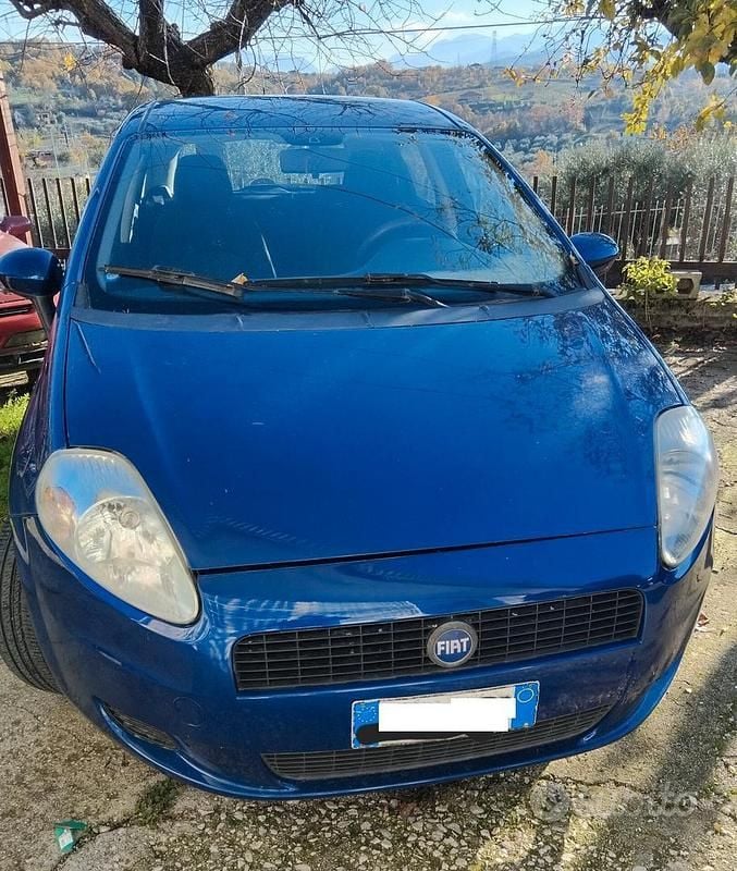Usata Fiat Punto 69 CV (50 kW) 2006 Blu Berlina