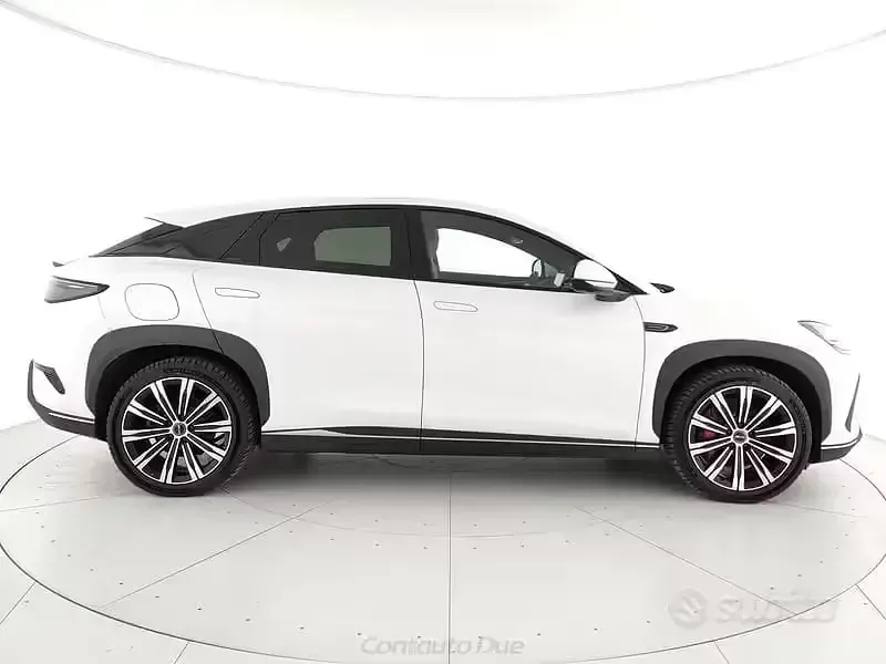 Nuova BYD Sealion 7 389 kW (530 CV) 2026 Bianco SUV