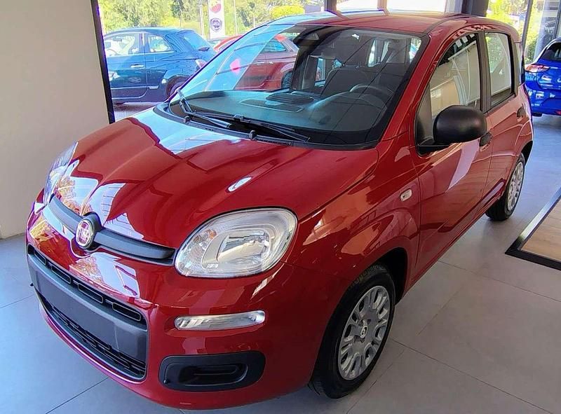 Nuova Fiat Panda S 69 CV (50 kW) 2025 Rosso Utilitaria
