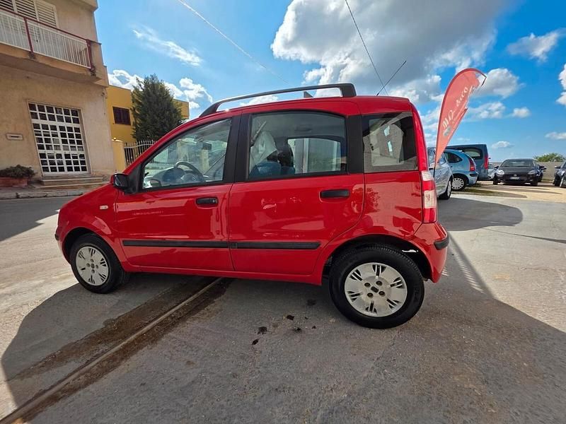 Usata Fiat Panda Dynamic 75 CV (55 kW) 2007 Rosso Utilitaria