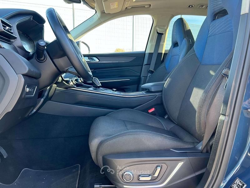 Usata Lynk & Co 01 179 CV (131 kW) 2023 Blu SUV