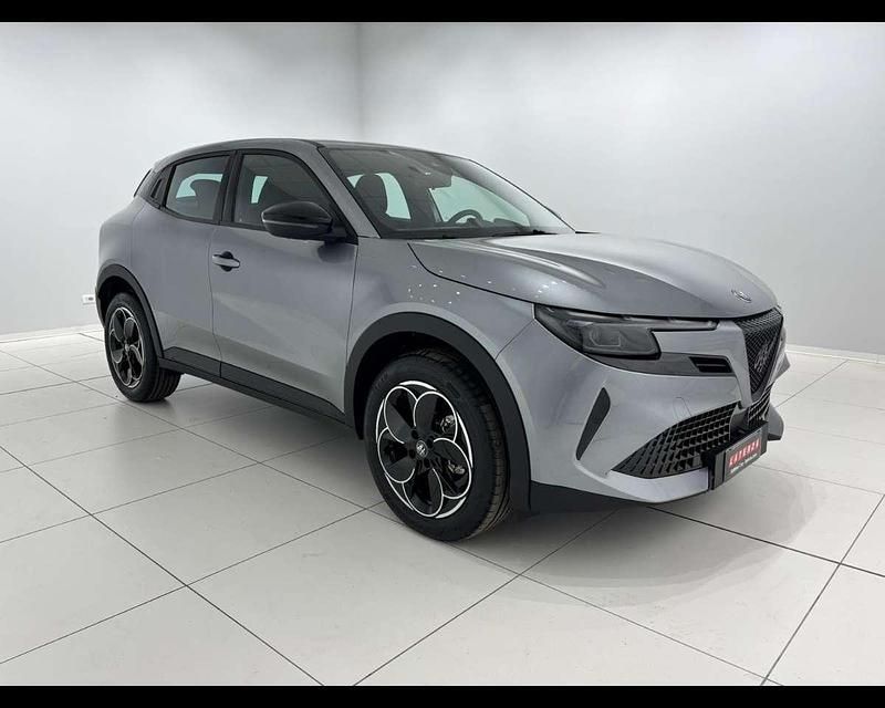 Nuova Alfa Romeo Junior 136 CV (100 kW) 2026 Grigio arese SUV