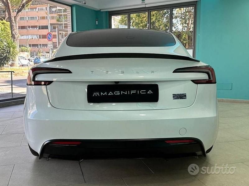Usata Tesla Model 3 Performance 338 kW (460 CV) 2024 Bianco perla micalizzato Berlina
