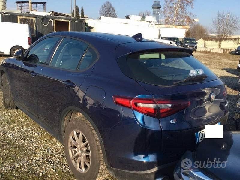 Usata Alfa Romeo Stelvio Business 190 CV (139 kW) 2020 Blu SUV