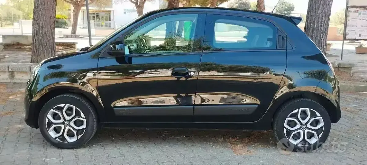 Usata Renault Twingo Zen 71 CV (52 kW) 2016 Nero Utilitaria