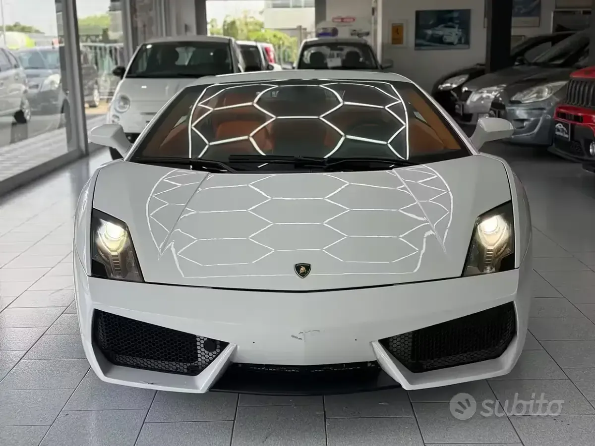 Usata Lamborghini Gallardo 560 CV (411 kW) 2008 Bianco Coupé