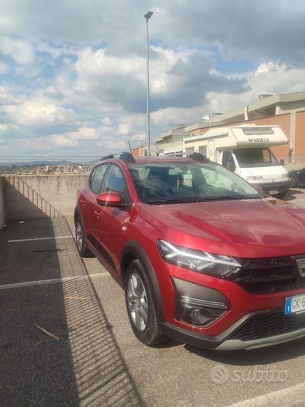 Usata Dacia Sandero Stepway 101 CV (74 kW) 2023 Rosso Monovolume
