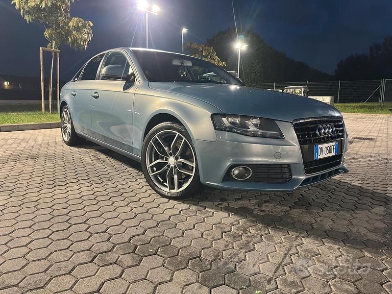 Usata Audi A4 Ambiente 143 CV (105 kW) 2009 Blu Berlina