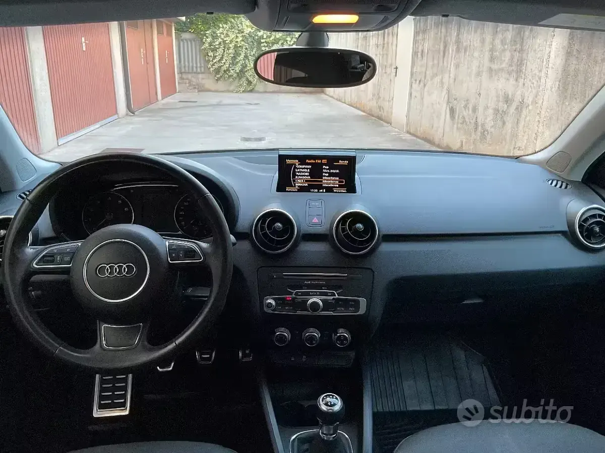 Usata Audi A1 Admired 95 CV (69 kW) 2018 Bluazzurro Utilitaria