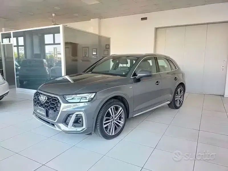 Usata Audi Q5 S-line plus 2022 Grigio SUV