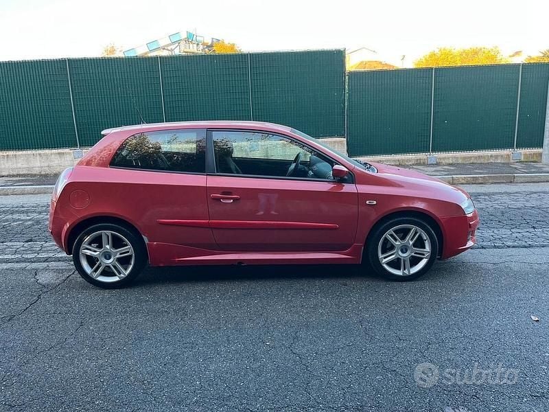 Usata Fiat Stilo Abarth 170 CV (125 kW) 2005 Rosso Berlina