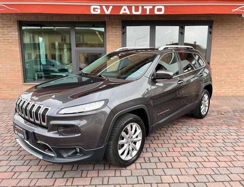 Usata Jeep Cherokee Limited 200 CV (147 kW) 2016 Grigio SUV