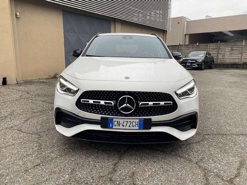 Usata Mercedes GLA200 Premium 150 CV (110 kW) 2023 Bianco SUV