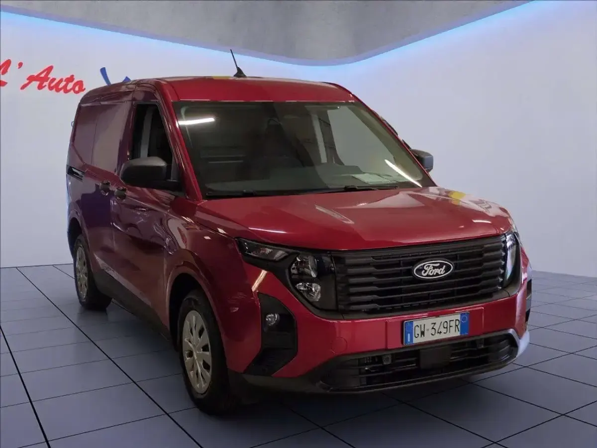 Usata Ford Transit Trend 101 CV (74 kW) 2024 Rosso metallizzato Furgone