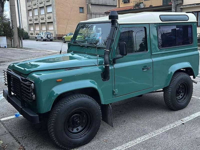 Usata Land Rover Defender 86 CV (63 kW) 1987 Verde SUV