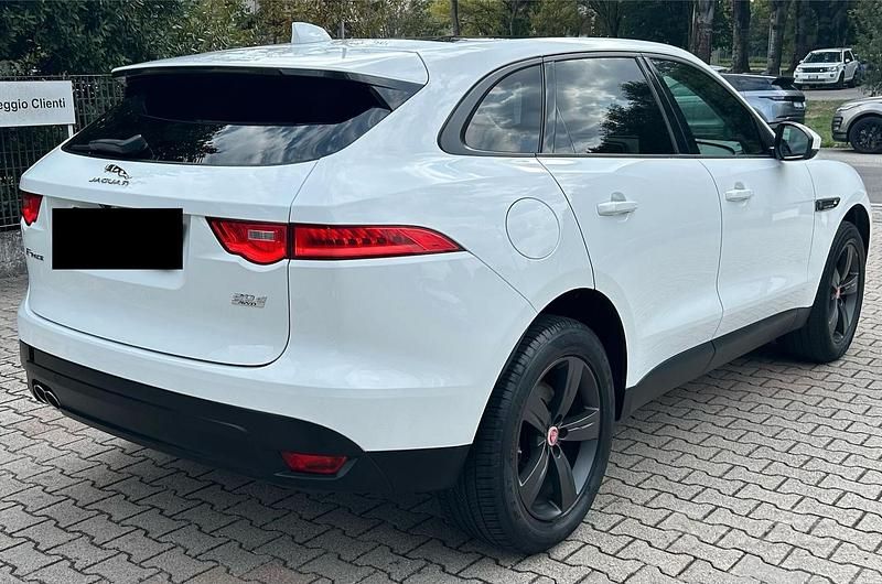Usata Jaguar F-Pace Prestige 180 CV (132 kW) 2018 Bianco SUV
