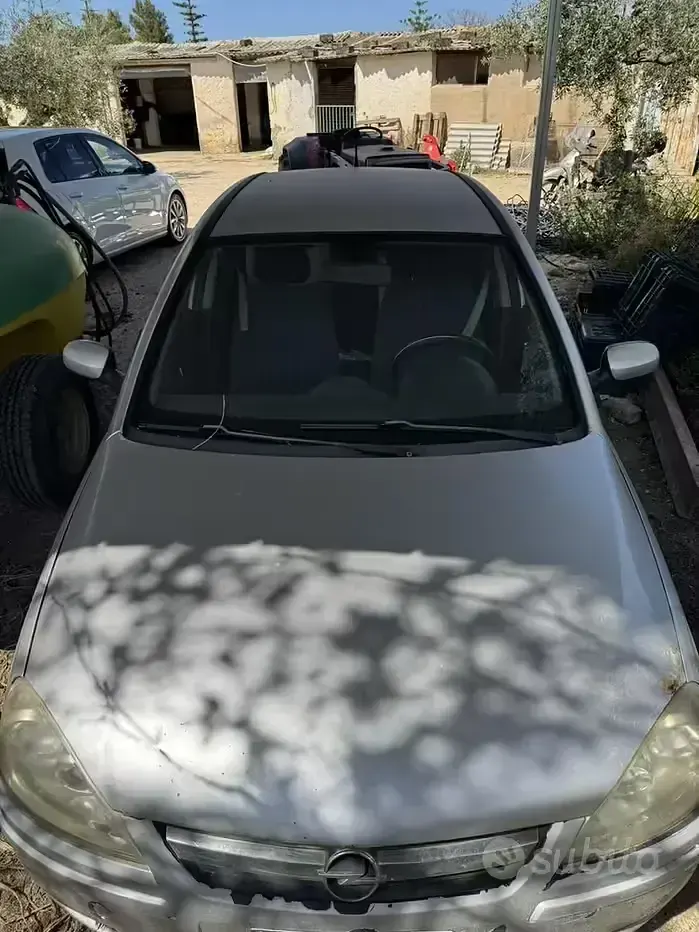 Usata Opel Corsa 69 CV (50 kW) 2005 Grigio Utilitaria