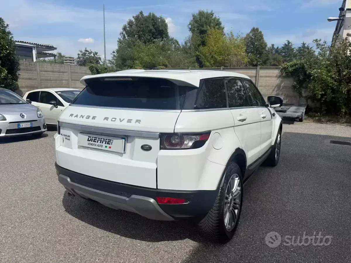 Usata Land Rover Range Rover evoque Dynamic 150 CV (110 kW) 2012 Bianco SUV