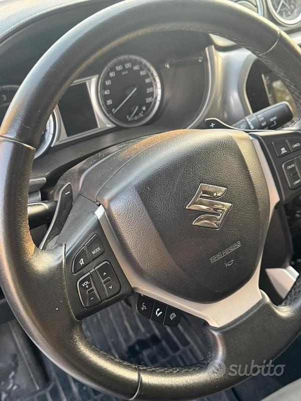 Usata Suzuki Vitara Exclusive 120 CV (88 kW) 2017 Berlina