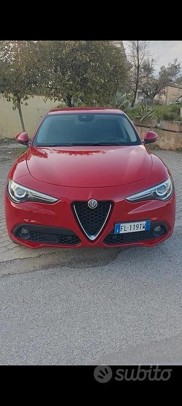 Usata Alfa Romeo Stelvio 210 CV (154 kW) 2017 Rosso SUV