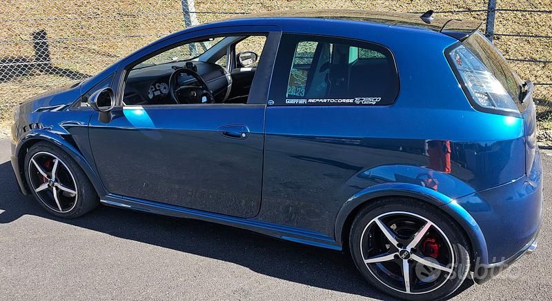 Usata Fiat Grande Punto Sport 95 CV (69 kW) 2007 Blu Utilitaria