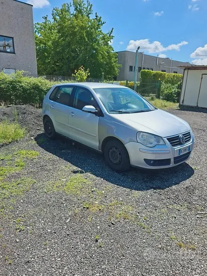 Usata VW Polo 64 CV (47 kW) 2007 Grigio Utilitaria